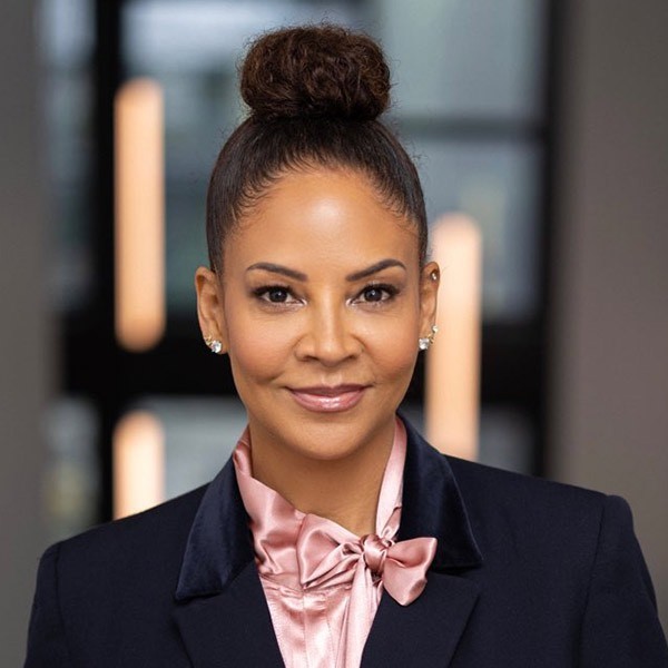 Headshot of Tracy Wilson Mourning